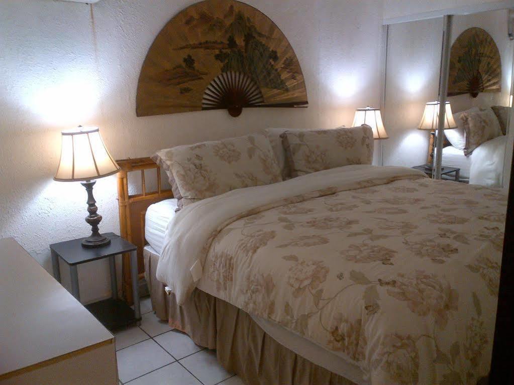 Coconut Palms Inn Rincón Extérieur photo
