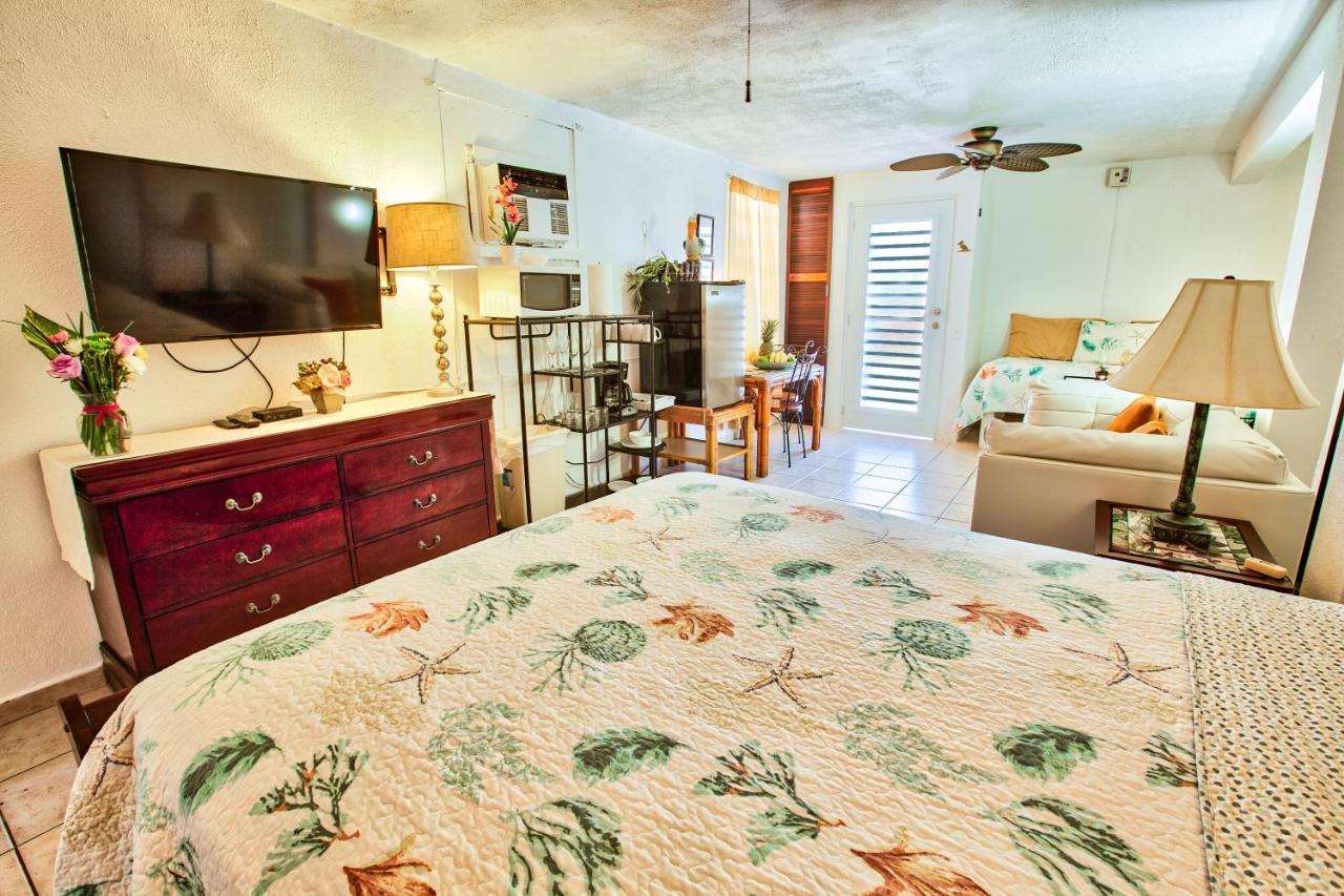 Coconut Palms Inn Rincón Extérieur photo