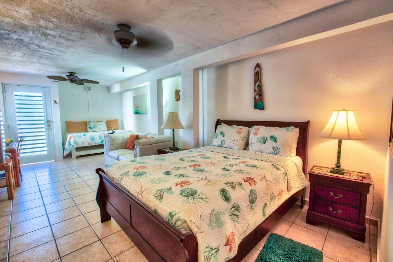 Coconut Palms Inn Rincón Extérieur photo